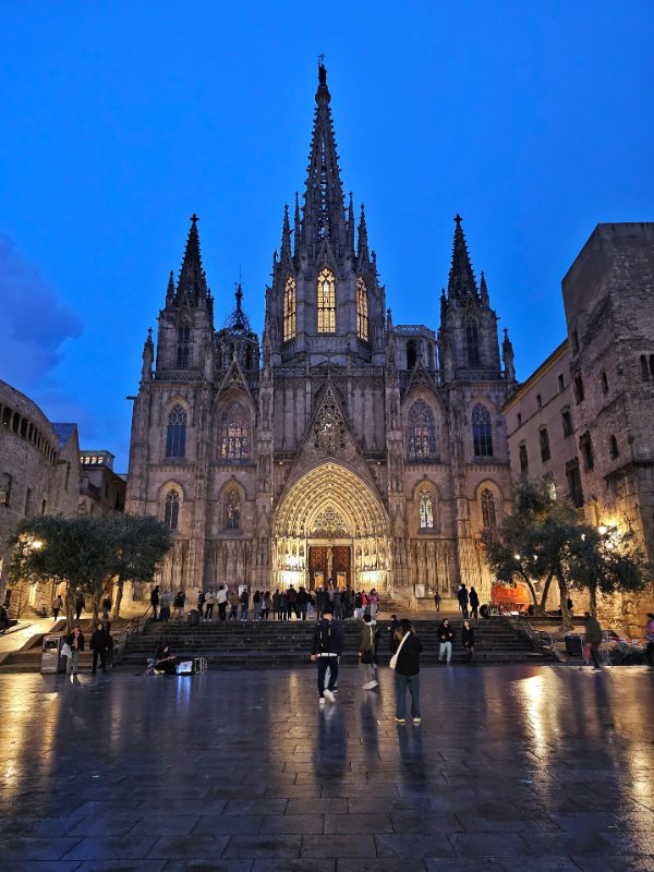 A Rainy Barcelona Evening at the Gothic Cathedral