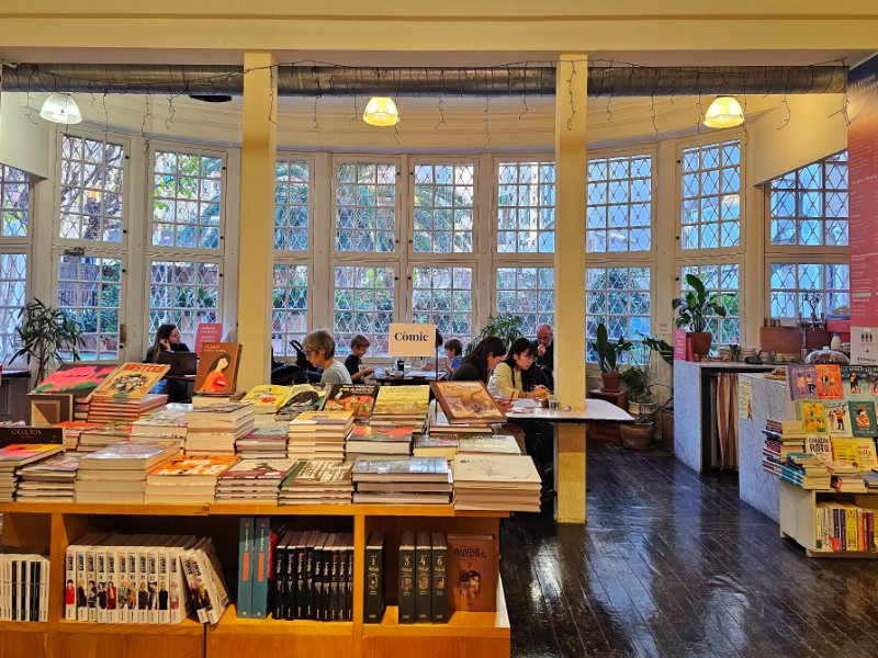 The Cafe at Llibreria Central