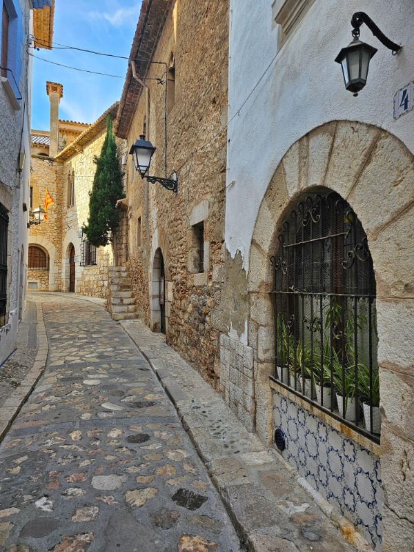 Carrer den Bosc in Sitges Old Town