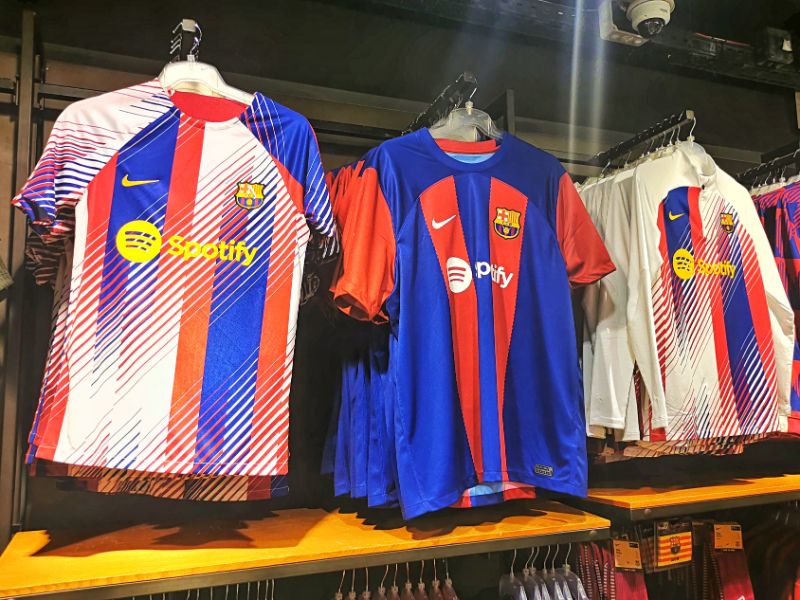 FC Barcelona T-Shirts - What to Buy in Barcelona