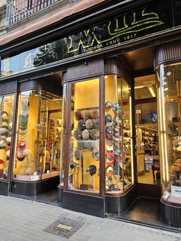 Mil Hat Shop - An Emblematic Business