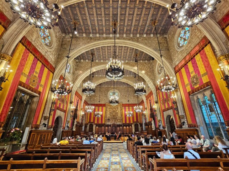 Inside the Barcelona Town Hall - El Ajuntament de Barcelona La Diada de Catalunya Open Doors day
