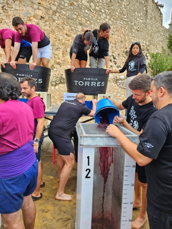 Sitges Grape Stomping Competition