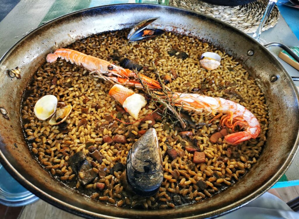 A Delicious individual Paella for one in Barcelona