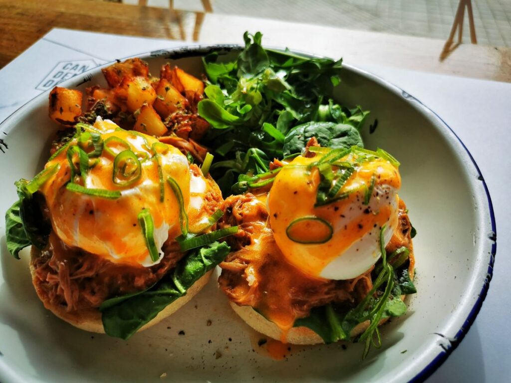 Can Dende Pulled Pork Eggs Benedict for Breakfast - The Best Brunch in Barcelona