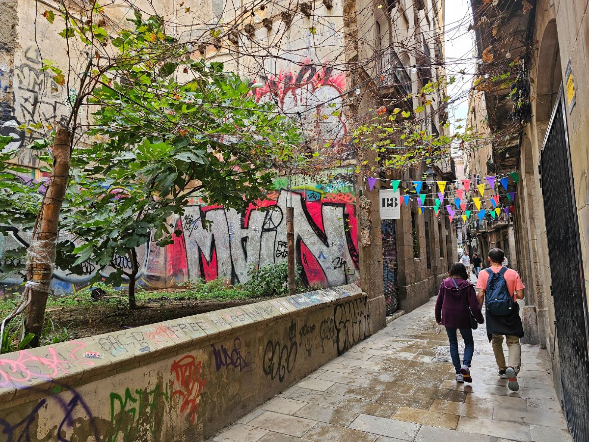 Backstreets of El Born - Private Walking Tour in Barcelona